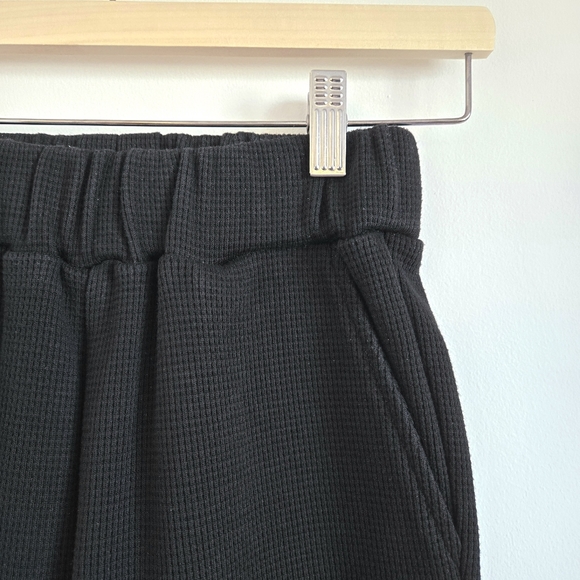 NWOT Black Winter/ Fall Jogger - Picture 2 of 5